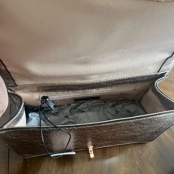 Rebecca Minkoff rose gold handbag. Never used. NWT - Picture 3 of 6